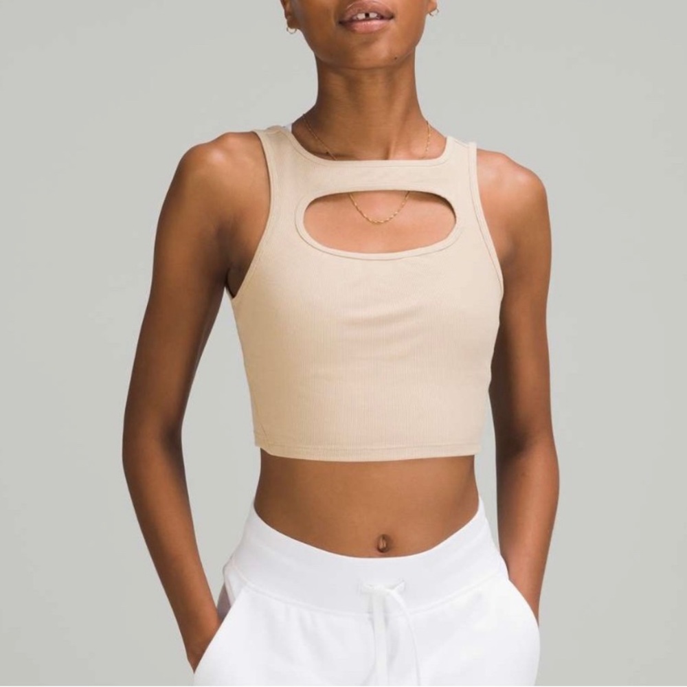lululemon LA front cut out crop tank trench